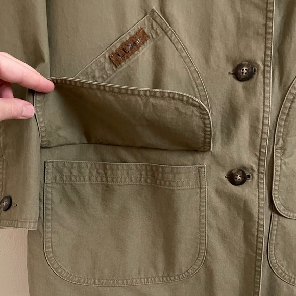 Vintage L.L. Bean Barn Coat in Olive Green with Leather Collar, Petite Large - Picture 7 of 12